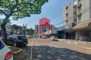 Sala Comercial &agrave; venda - 825m&sup2; - Zona III