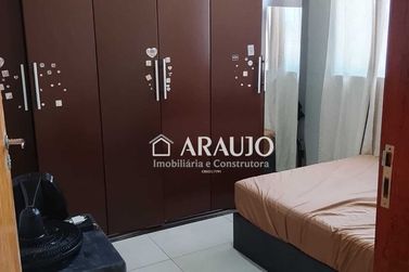 Sobrado &agrave; venda - 251m&sup2; - Jardim Kennedy