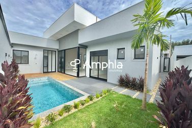 Casa &agrave; venda - 180m&sup2; - Recanto Tropical