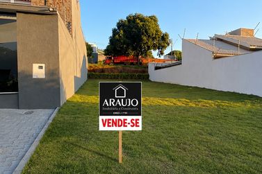 Terreno &agrave; venda - 180m&sup2; - Jardim Oriente