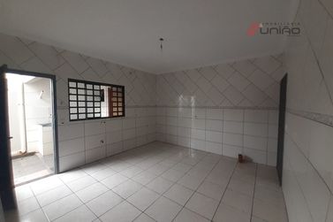 Casa para alugar - 130m&sup2; - Parque Danielle