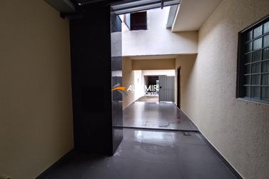 Casa para alugar - 99m&sup2; - Jardim San Rafael