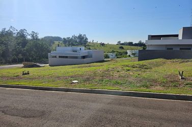 Terreno &agrave; venda - 256m&sup2; - Paysage Unique Condom&iacute;nio