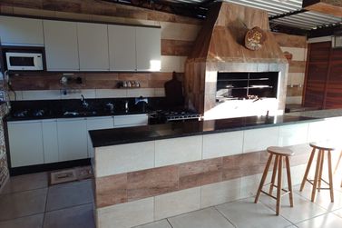 Ch&aacute;cara &agrave; venda - 20m&sup2; - Estrada Jaborandi