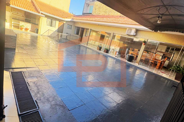 Casa &agrave; venda - 309m&sup2; - Zona III