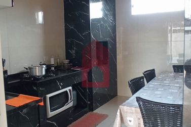 Casa &agrave; venda - 130m&sup2; - Centro