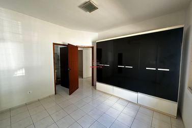 Casa &agrave; venda - 137m&sup2; - DER