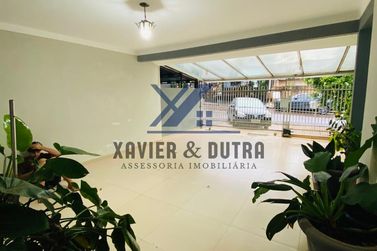 Casa &agrave; venda - 200m&sup2; - Jardim Aratimb&oacute;