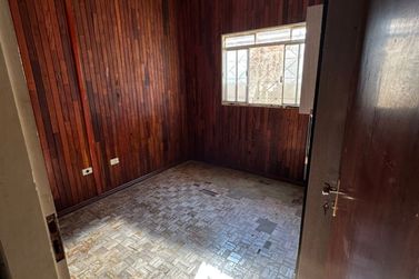 Casa &agrave; venda - 319m&sup2; - ZONA II