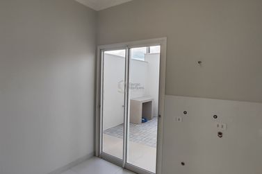 Casa &agrave; venda - 220m&sup2; - Parque Residencial Metropolitano