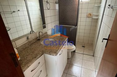 Apartamento para alugar - 55m&sup2; - ZONA II
