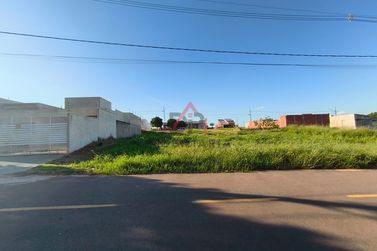 Terreno &agrave; venda - 220m&sup2; - Parque Residencial Metropolitano