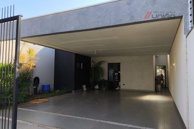 Casa &agrave; venda - 138m&sup2; - Jardim Azal&eacute;ia