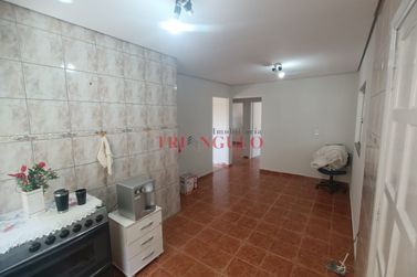Casa &agrave; venda - 70m&sup2; - ZONA VI