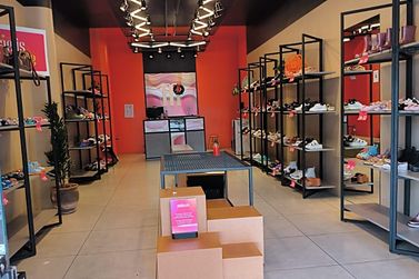 Sal&atilde;o Comercial para alugar - 200m&sup2; - Centro
