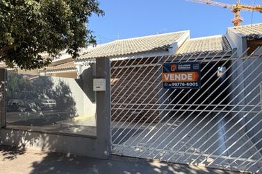 Casa &agrave; venda - 102m&sup2; - Parque Residencial Interlagos