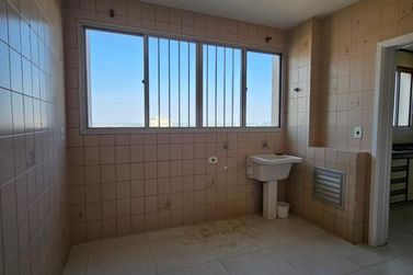 Apartamento &agrave; venda - 133m&sup2; - Zona III