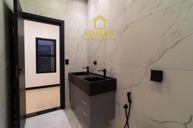 Casa &agrave; venda - 250m&sup2; - Zona VII