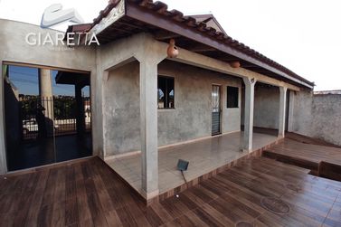 Casa &agrave; venda - 130m&sup2; - VILA PIONEIRO