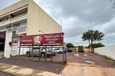Terreno &agrave; venda - 490m&sup2; - Zona III