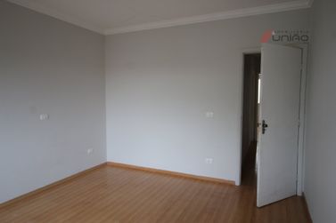 Casa &agrave; venda - 180m&sup2; - Zona V