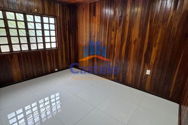 Casa para alugar - 130m&sup2; - ZONA I-A