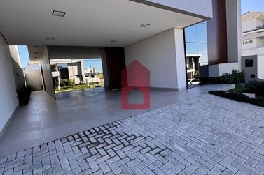 Casa para alugar - 152m&sup2; - PAYSAGE ESSENZA CONDOM&Iacute;NIO