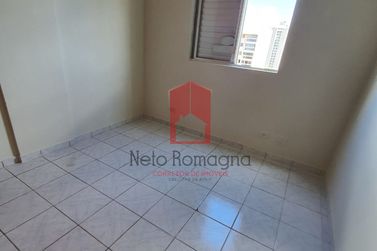 Apartamento &agrave; venda - 70m&sup2; - Zona III