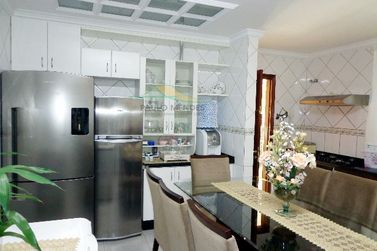 Sobrado &agrave; venda - 356m&sup2; - Zona II