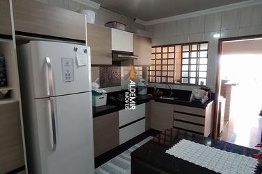 Casa &agrave; venda - 146m&sup2; - Zona 4