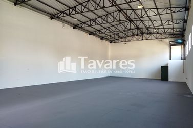 Sal&atilde;o Comercial para alugar - 300m&sup2; - Zona VII