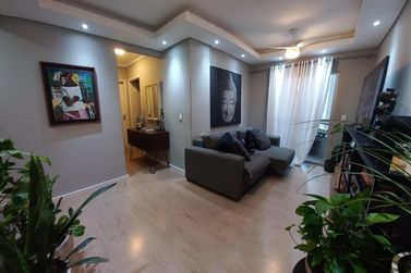 Apartamento &agrave; venda - 51m&sup2; - Zona III