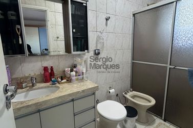 Sobrado &agrave; venda - 238m&sup2; - Zona 2