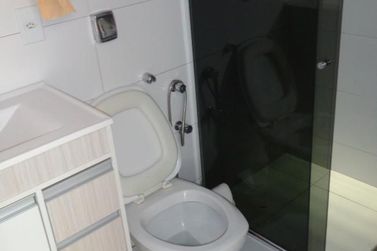 Sobrado &agrave; venda - 200m&sup2; - Zona 1