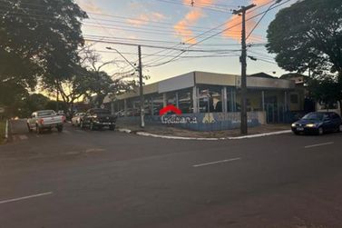 Sal&atilde;o Comercial &agrave; venda - 516m&sup2; - Jardim Para&iacute;so