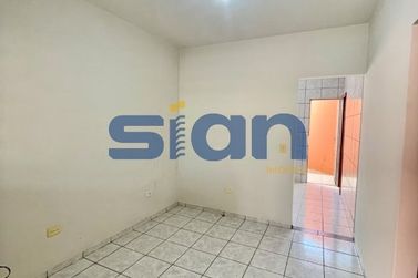 Casa para alugar - 90m&sup2; - 