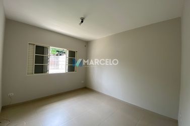 Casa &agrave; venda - 131m&sup2; - Jardim Primavera