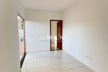 Casa &agrave; venda - 98m&sup2; - Jardim San Marino