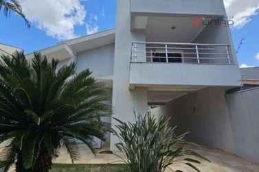 Casa &agrave; venda - 292m&sup2; - Zona III