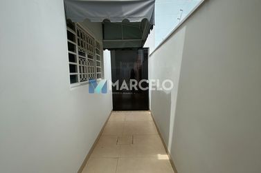 Casa &agrave; venda - 131m&sup2; - Jardim Primavera