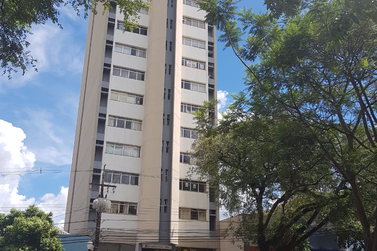 Sal&atilde;o Comercial &agrave; venda - 90m&sup2; - Zona 1