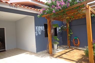 Casa &agrave; venda - 105m&sup2; - Jardim Cima
