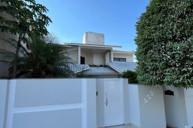 Sobrado &agrave; venda - 490m&sup2; - Centro