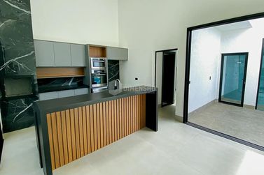 Casa &agrave; venda - 250m&sup2; - Condom&iacute;nio Mont Blanc