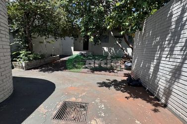 Casa &agrave; venda - 140m&sup2; - Jardim Igua&ccedil;u