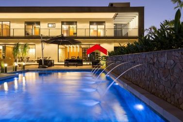 Ch&aacute;cara &agrave; venda - 2500m&sup2; - Condom&iacute;nio Lagoa Dourada