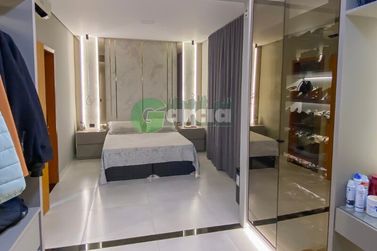 Ch&aacute;cara &agrave; venda - 25m&sup2; - -