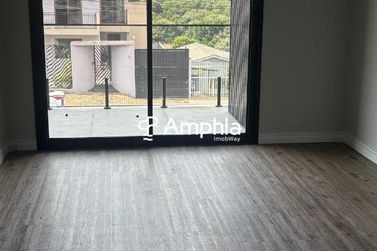 Casa &agrave; venda - 468m&sup2; - Regi&atilde;o do Lago