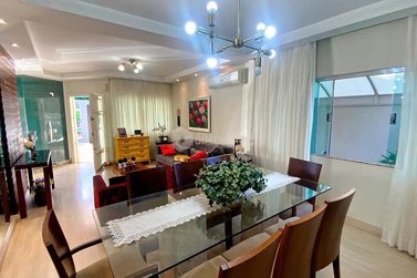 Casa &agrave; venda - 224m&sup2; - Jardim Lisboa