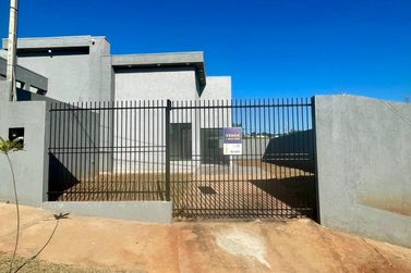 Casa &agrave; venda - 183m&sup2; - 